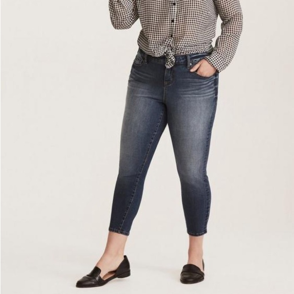 Torrid Ultimate Stretch Jeans 20R NWT